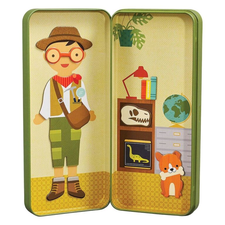 Shine Bright Dinosaur Discovery &#8211; Magnetic Dress Up Set 3+