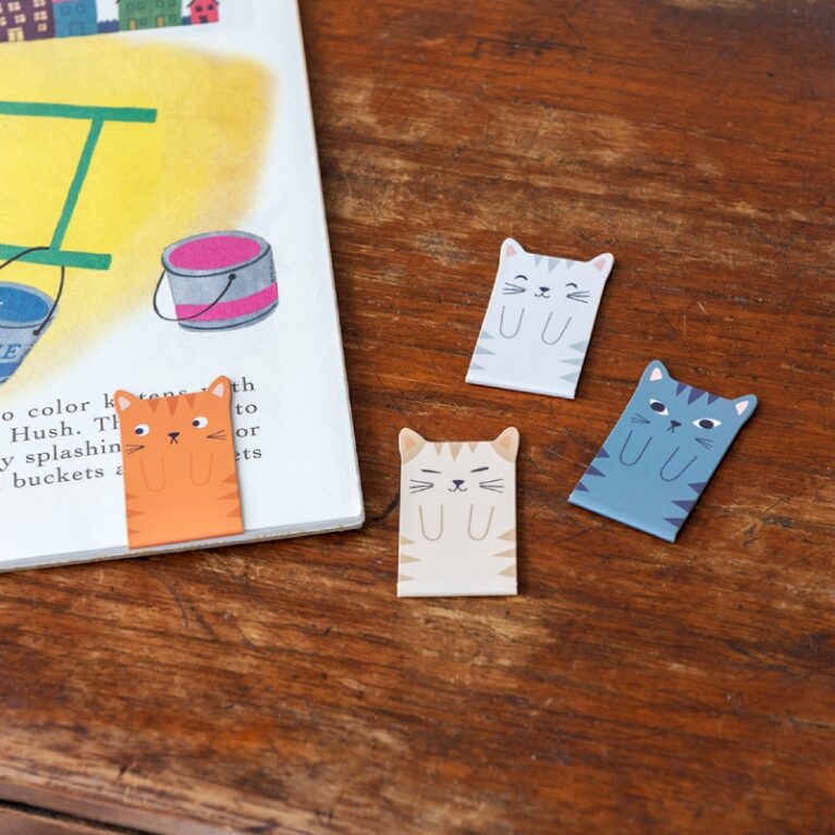 Set Of 4 Magnetic Bookmarks &#8211; Cats