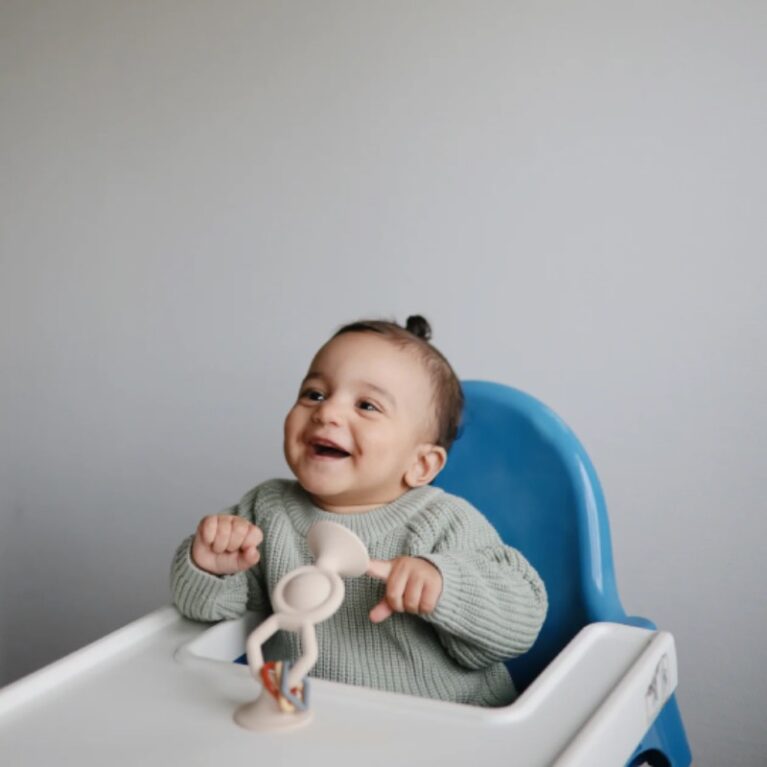 HexaPop Silicone Suction Toy In Sand 10m+