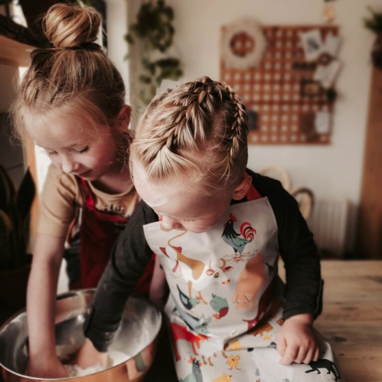 Children&#8217;s Apron &#8211; Fred&#8217;s Farm