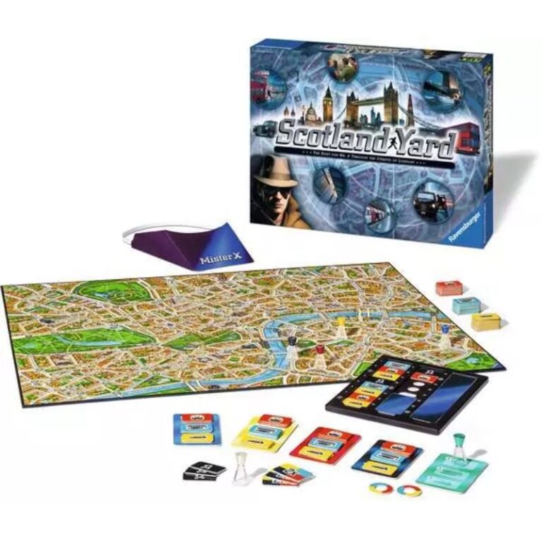 Scotland Yard Board Game 8+
