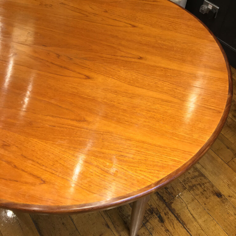 1960s G Plan Fresco Model 4385 Circular Extending Dining Table