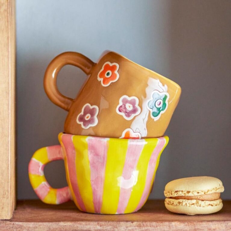Children&#8217;s Hand-painted Stoneware Mug In Flower Brown