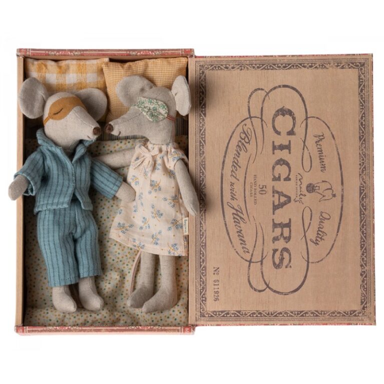 Mum And Dad Mice In Cigar Box By Maileg 3+