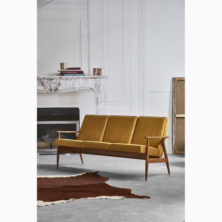 Fox 3 Seater Sofa &#8211; Velvet Fabric